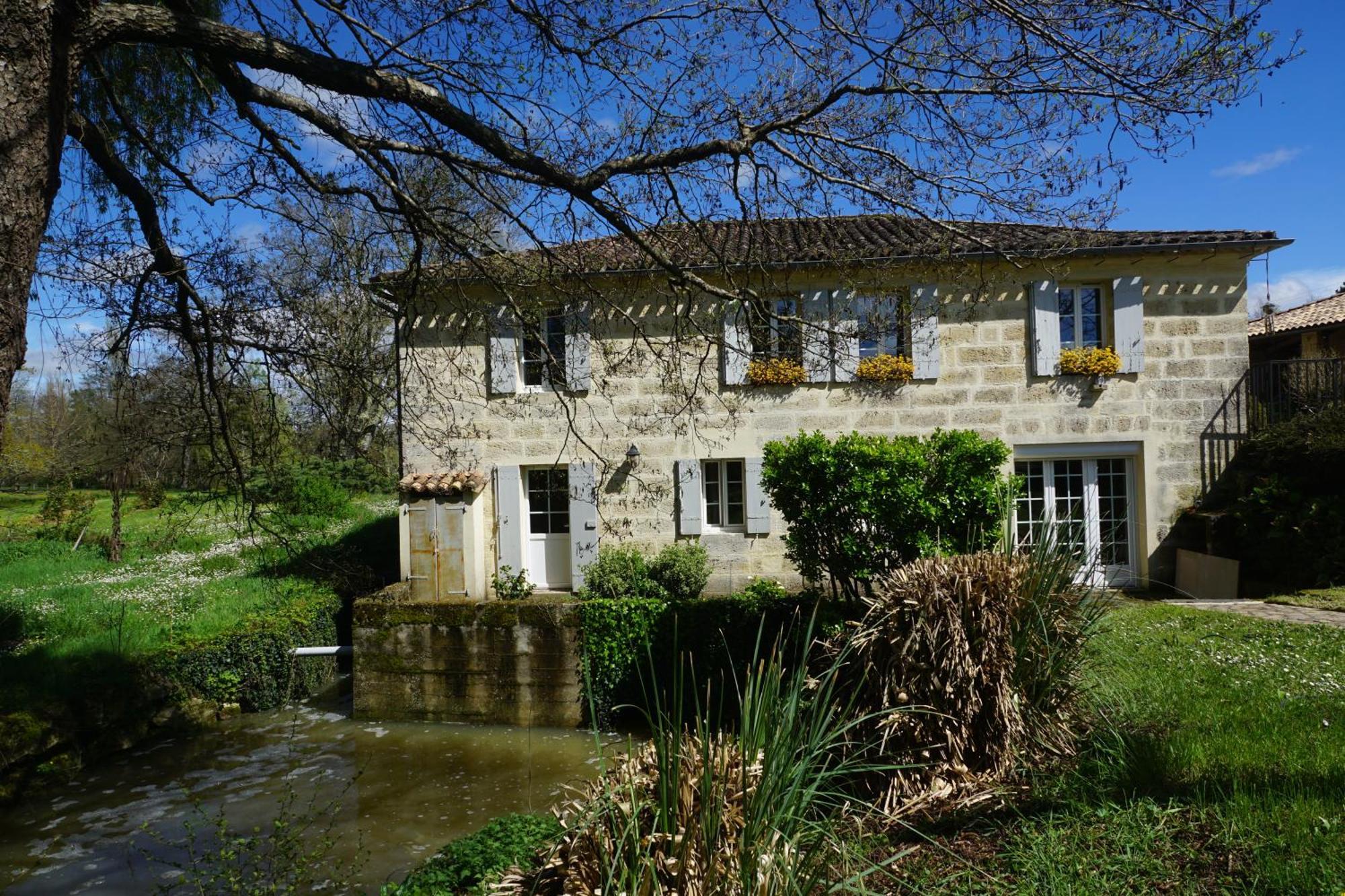 فندق Moulin Notre Dame Saint-Genès-de-Castillon المظهر الخارجي الصورة